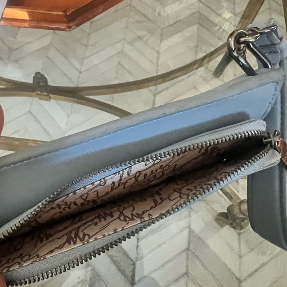 Steven Madden Elegant Light Blue Wristlet - Picture 5 of 7